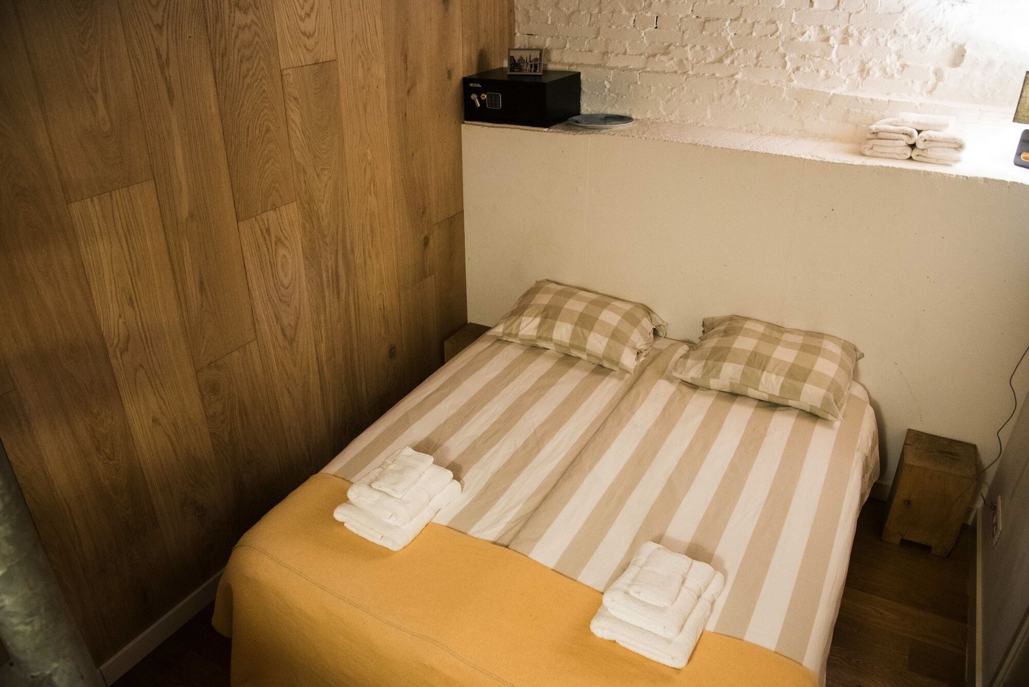The Warehouse Bed & Breakfast อัมสเตอร์ดัม ภายนอก รูปภาพ